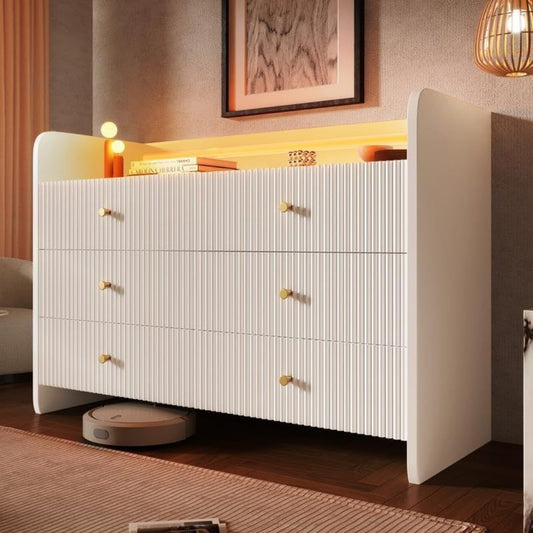 Pour un interieur harmonieux, buffet avec tiroirs, avec portes en finition blanc et vert