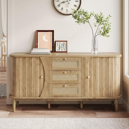 Une silhouette equilibree pour ce commode avec tiroirs, avec etageres, teinte vert et anthracite